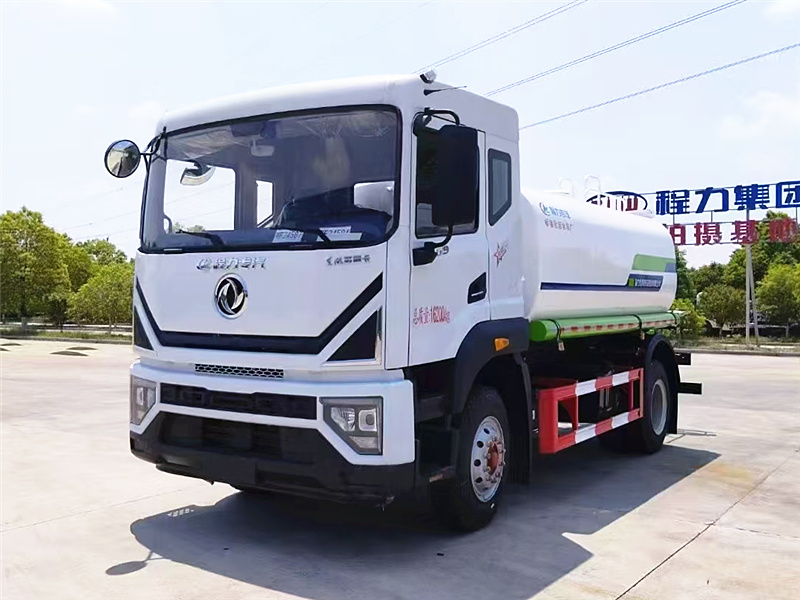 12噸東風多利卡D9灑水車