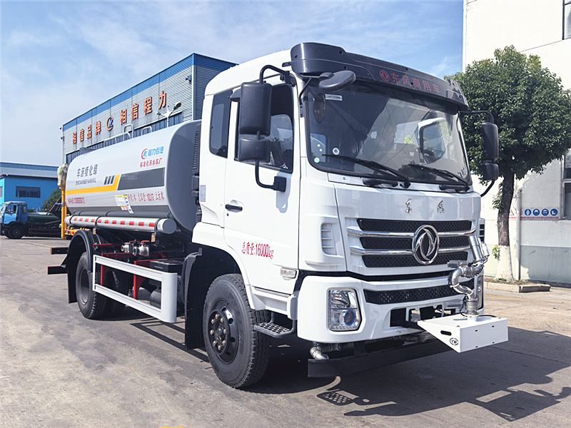 東風商用CL6灑水車