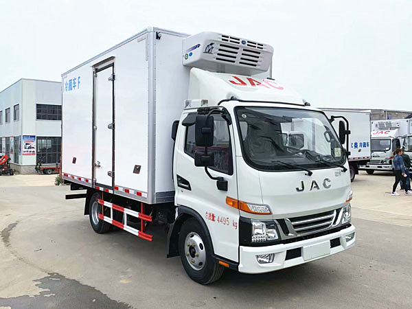 江淮駿鈴V5國(guó)六冷藏車(chē)