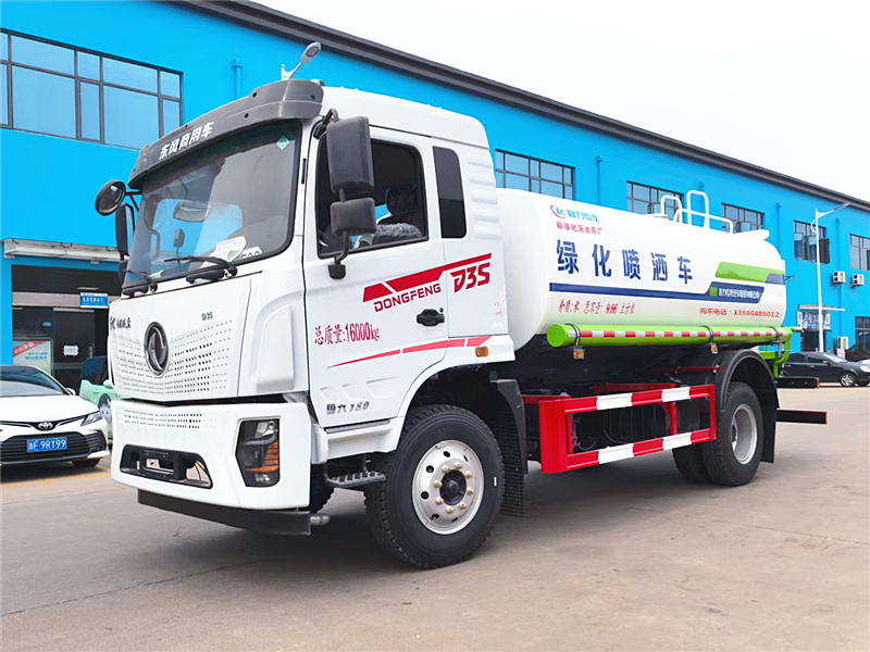 東風新款專底D3灑水車